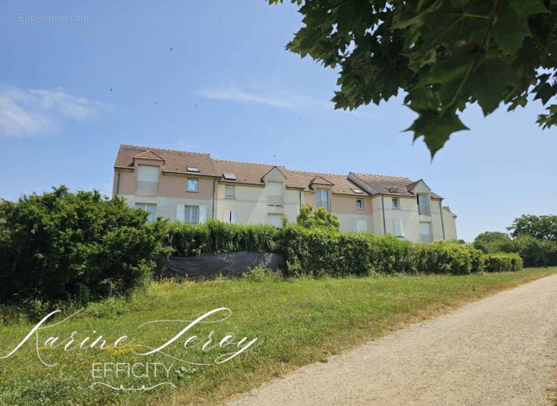 Appartement à MARLY-LA-VILLE