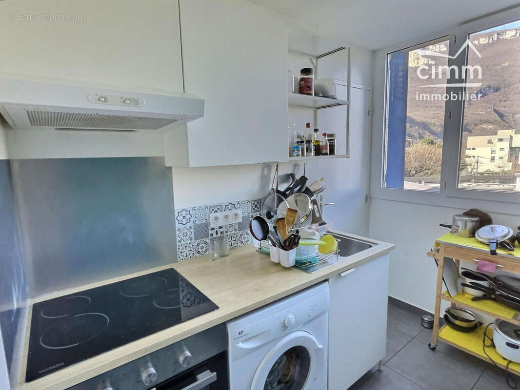 Appartement à FONTAINE