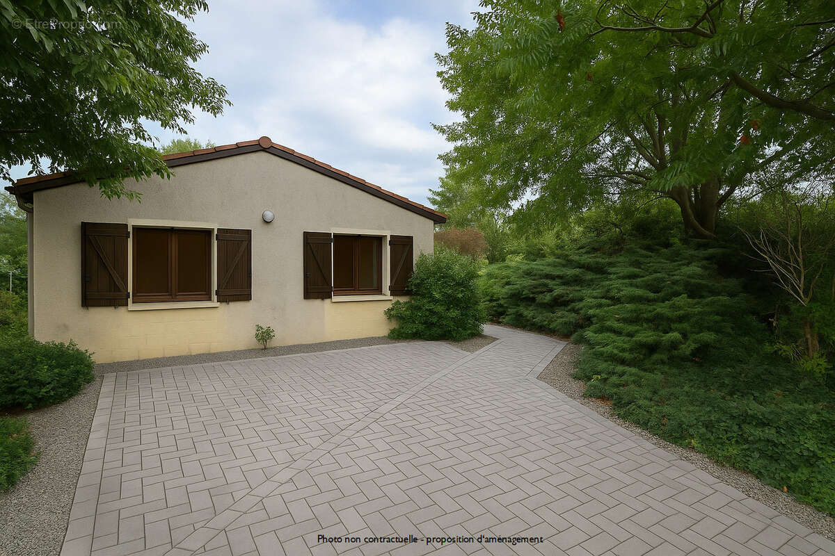 Maison à LES MARTRES-DE-VEYRE