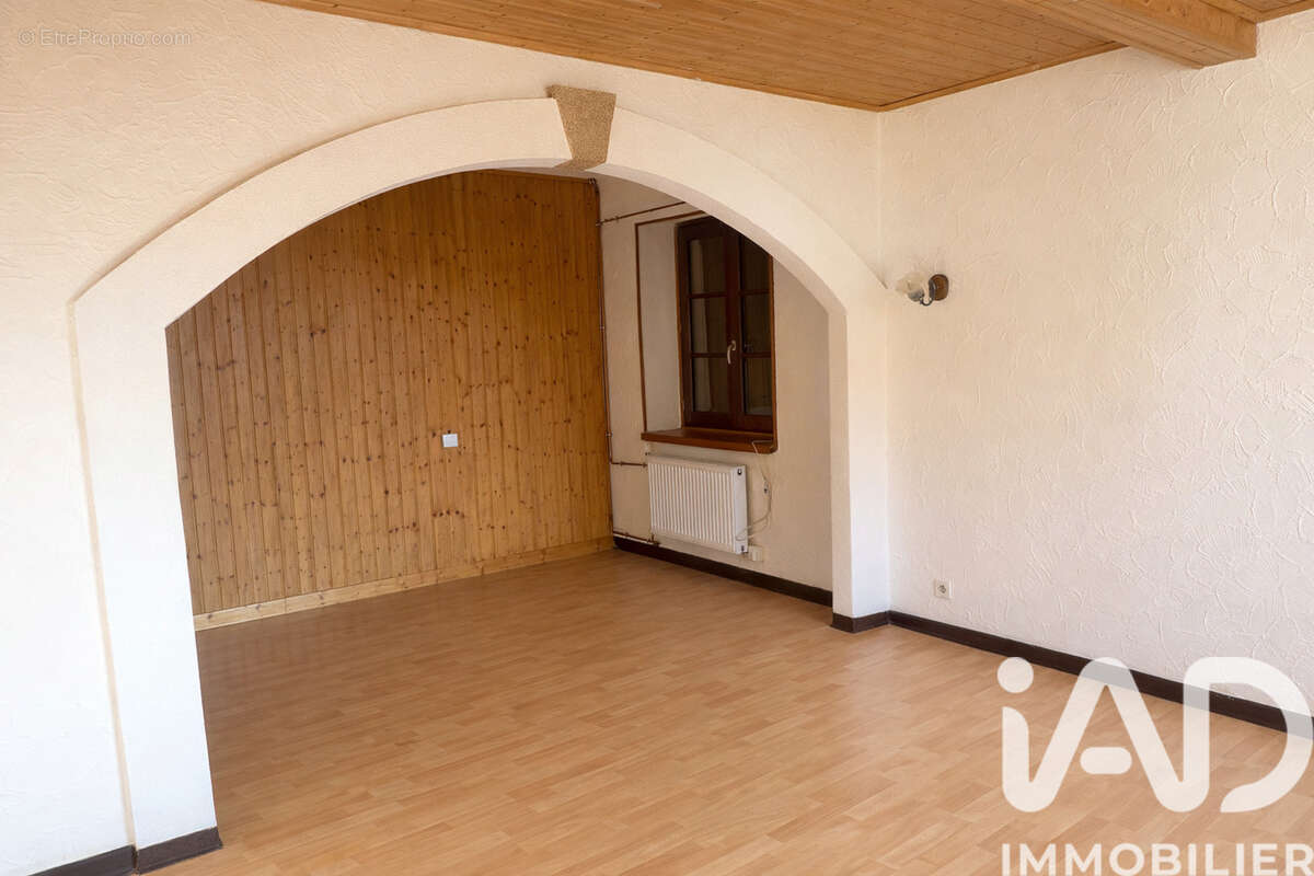 Photo 2 - Maison à LA TOUR-DU-PIN