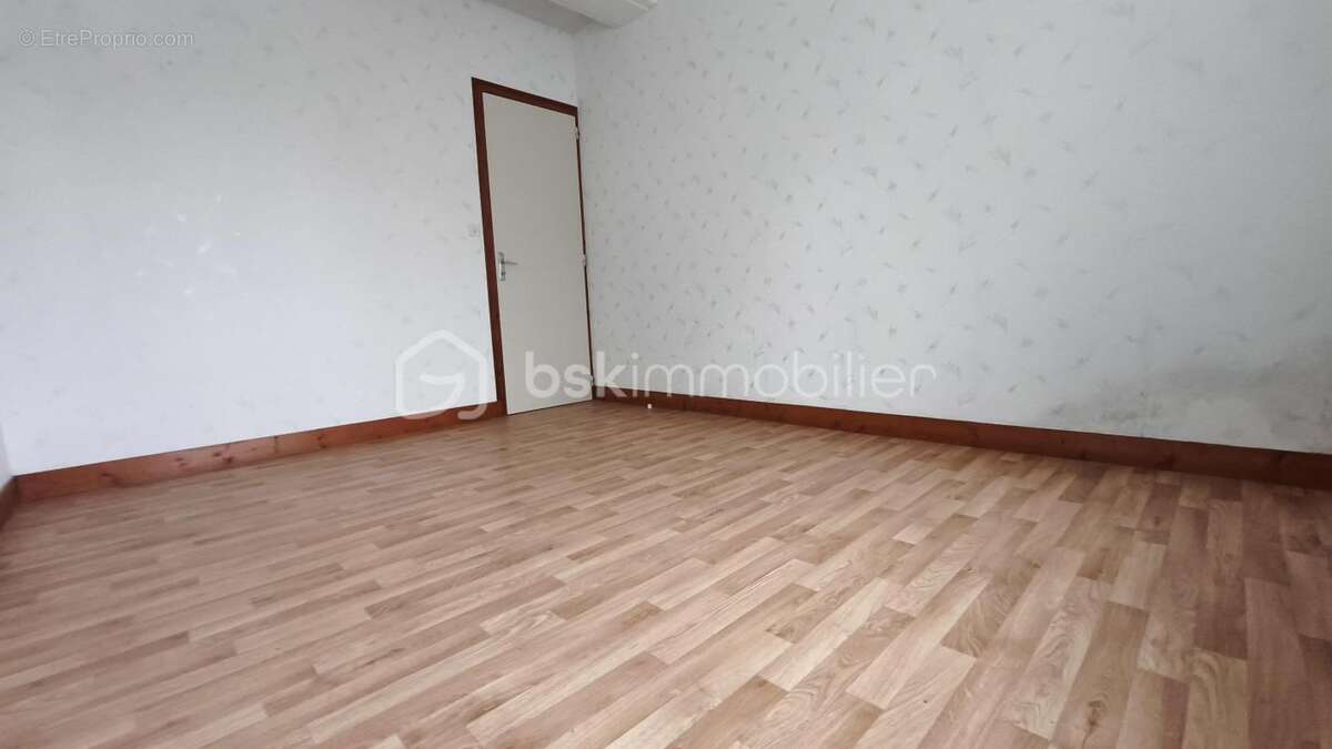 Maison avec dépendances - photo 9