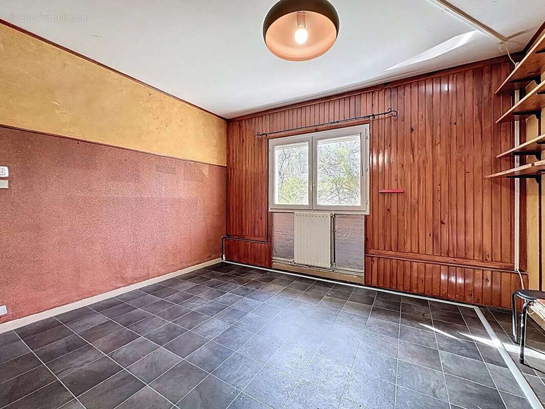 Maison Voisins Le Bretonneux 5 pièce(s) 117.38 m2 - photo 5