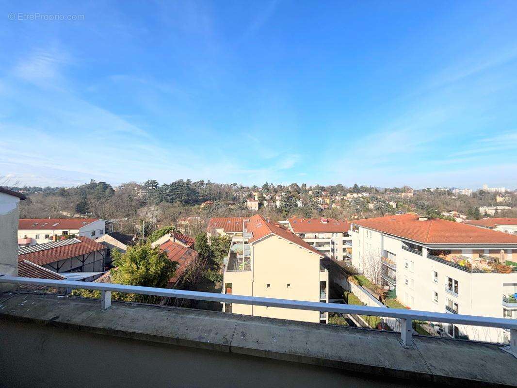 Appartement à TASSIN-LA-DEMI-LUNE