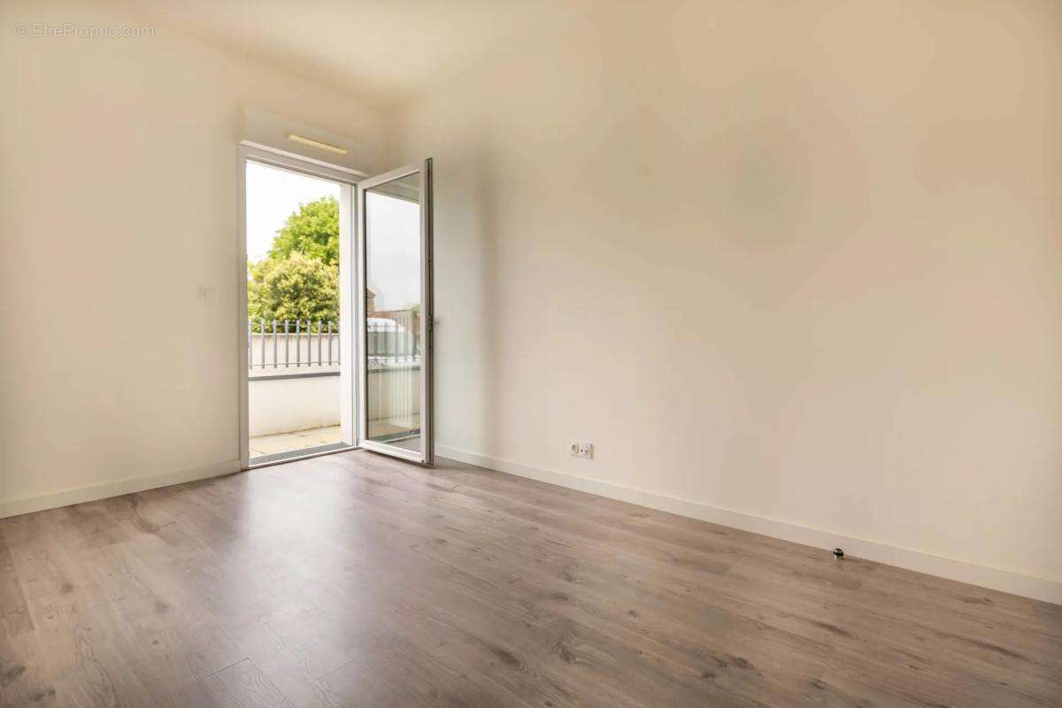 Appartement à SAINT-SEBASTIEN-SUR-LOIRE