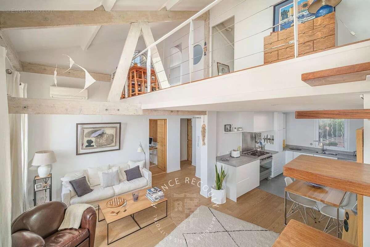 Appartement à MARSEILLE-8E