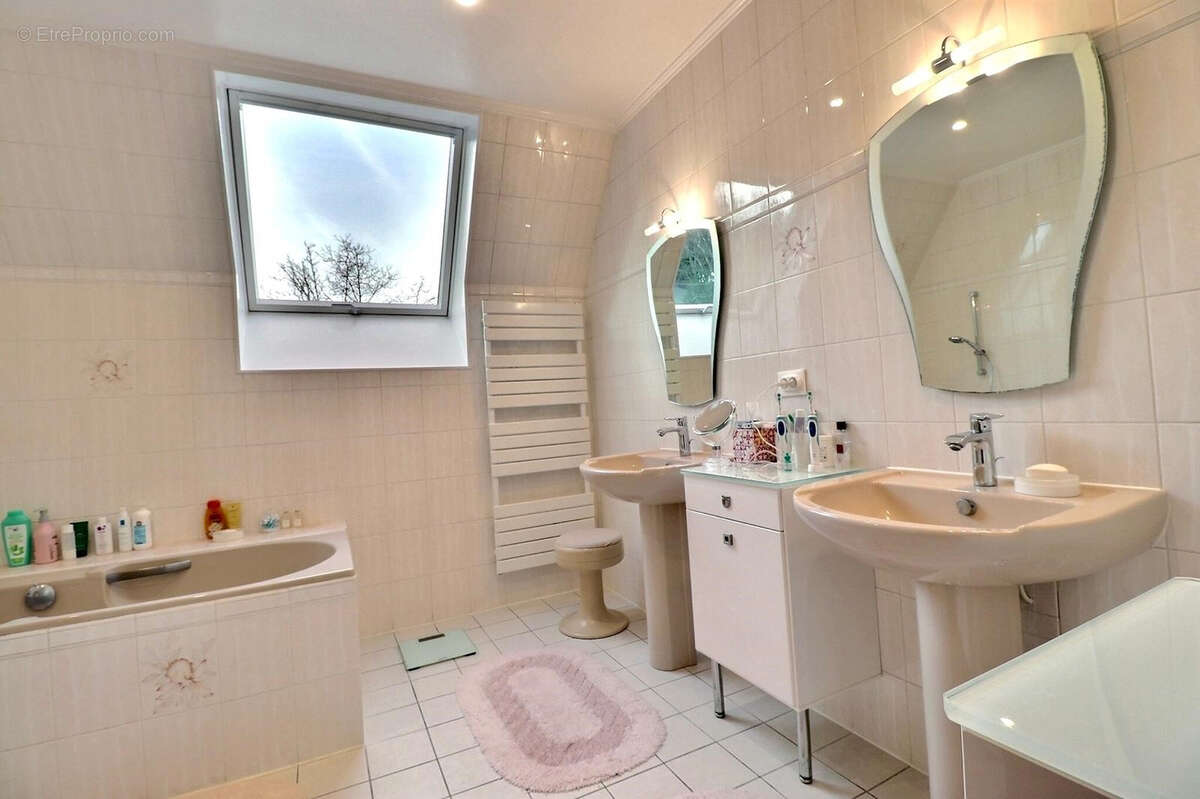 Maison à L'ETANG-LA-VILLE