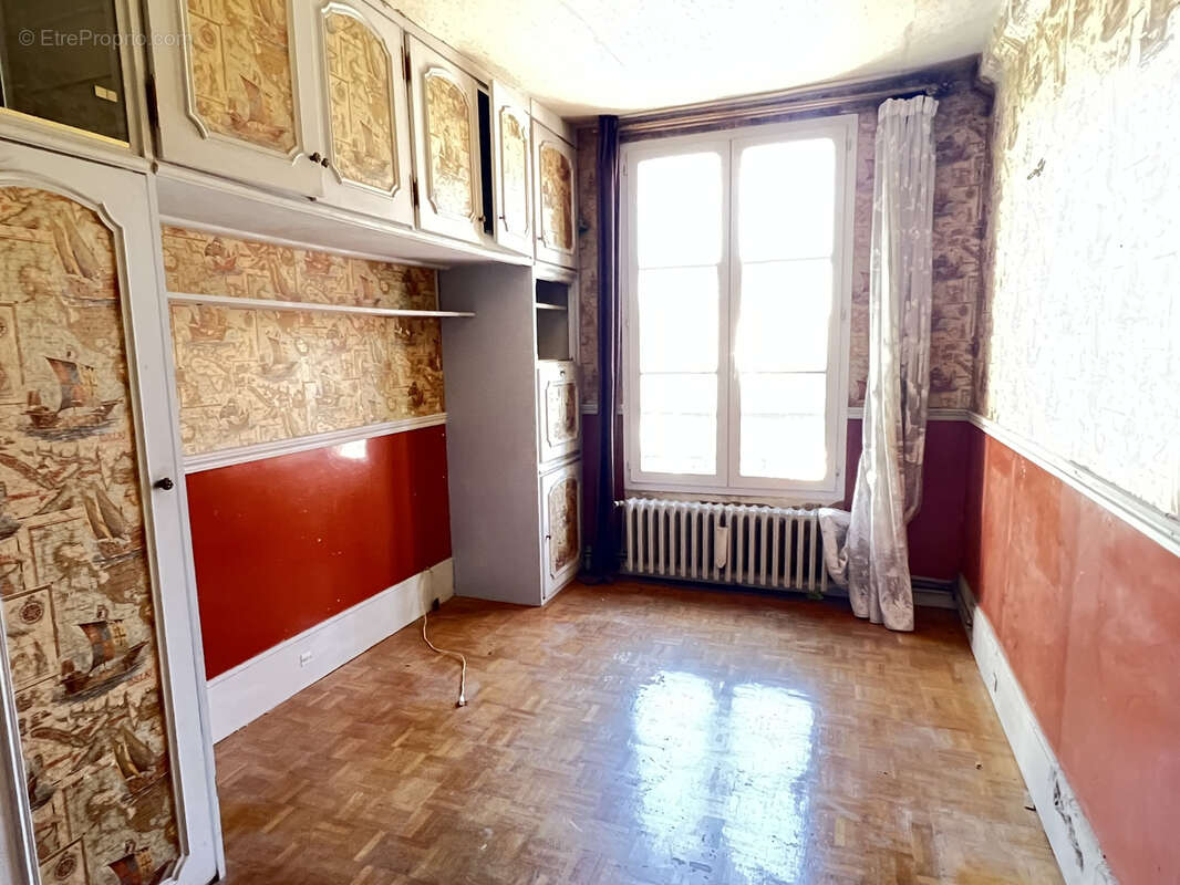 Appartement à PARIS-10E