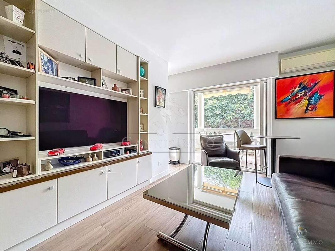 Appartement à MANDELIEU-LA-NAPOULE