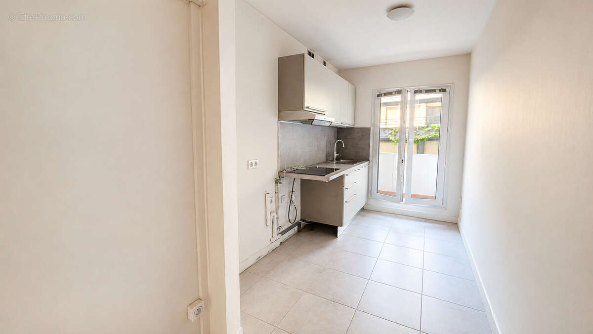 Appartement à MARSEILLE-8E