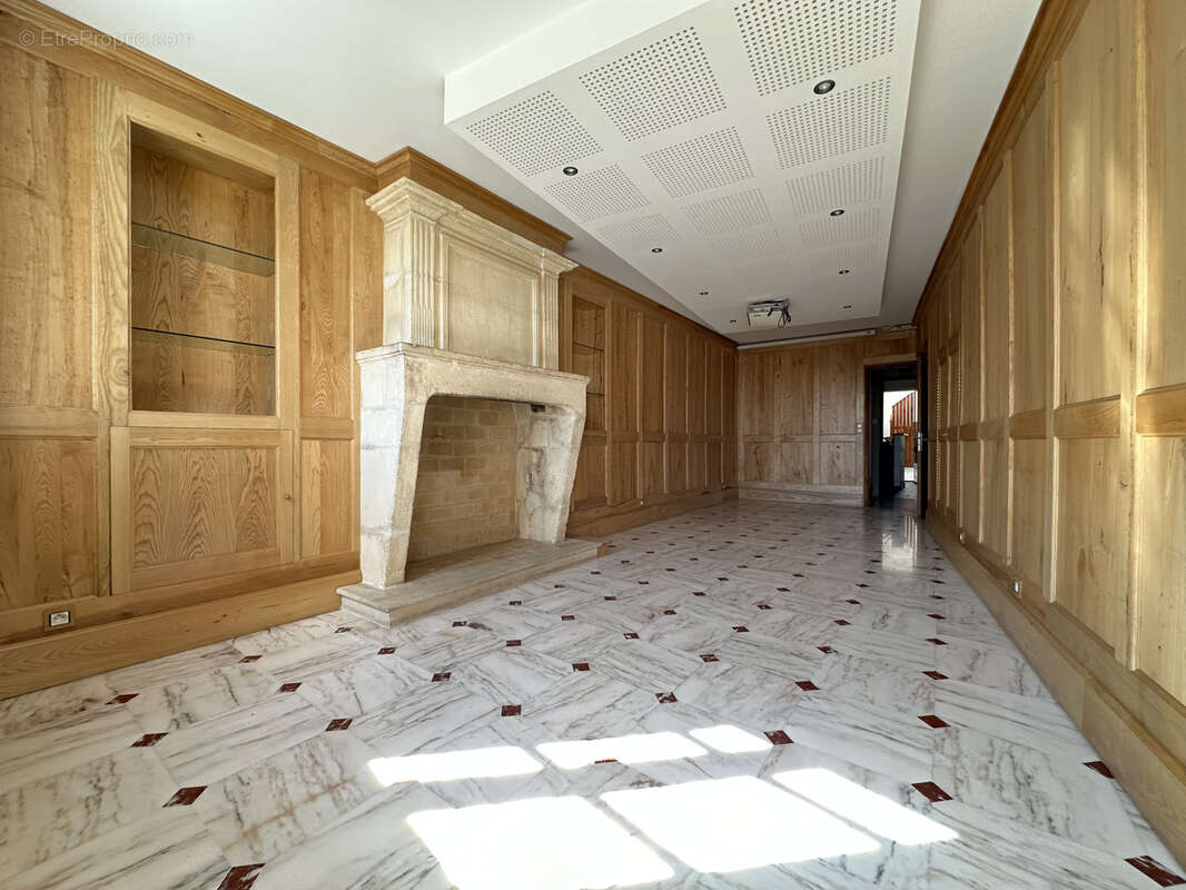 Appartement à BARBEZIEUX-SAINT-HILAIRE