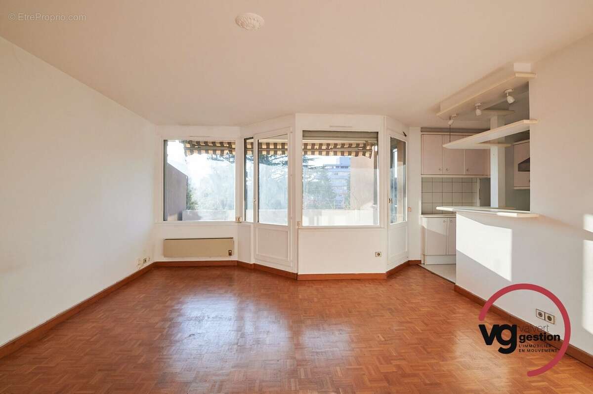 Appartement à TASSIN-LA-DEMI-LUNE