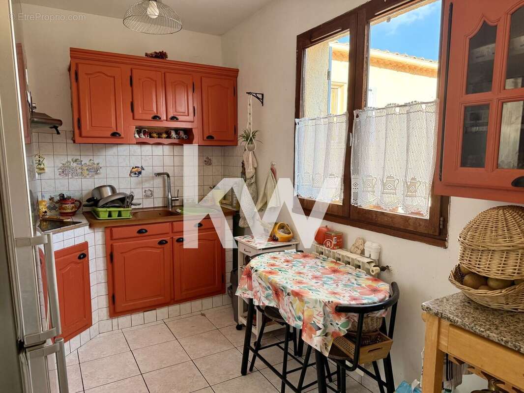 Maison à POURRIERES