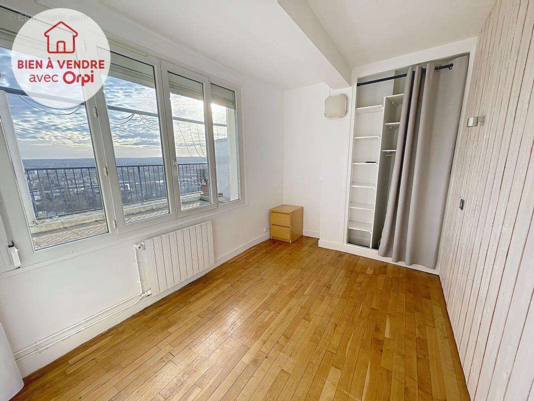 Appartement à MEULAN