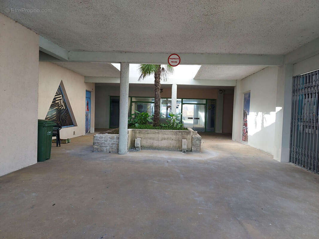 Commerce à SAINT-TROJAN-LES-BAINS