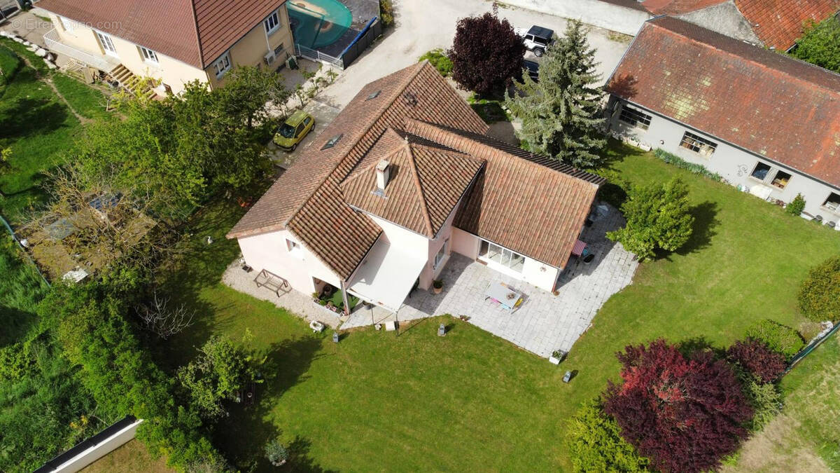 Maison à FENAY