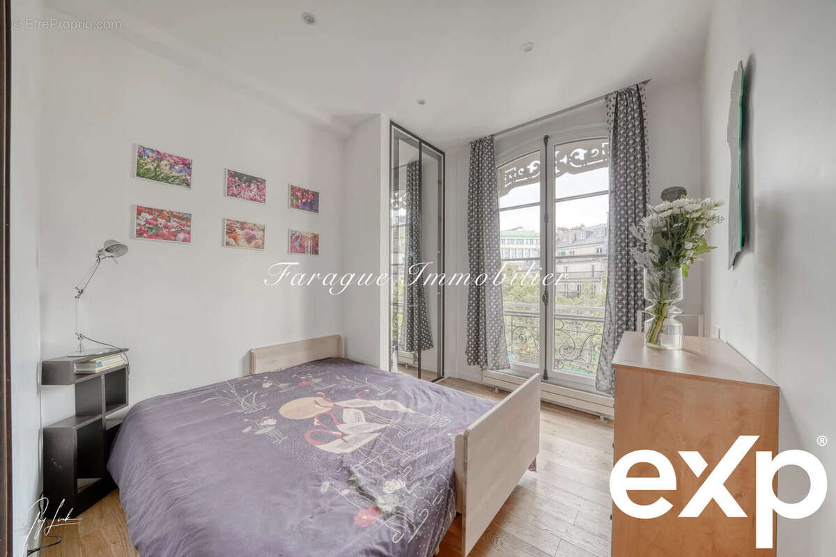 Appartement à PARIS-2E