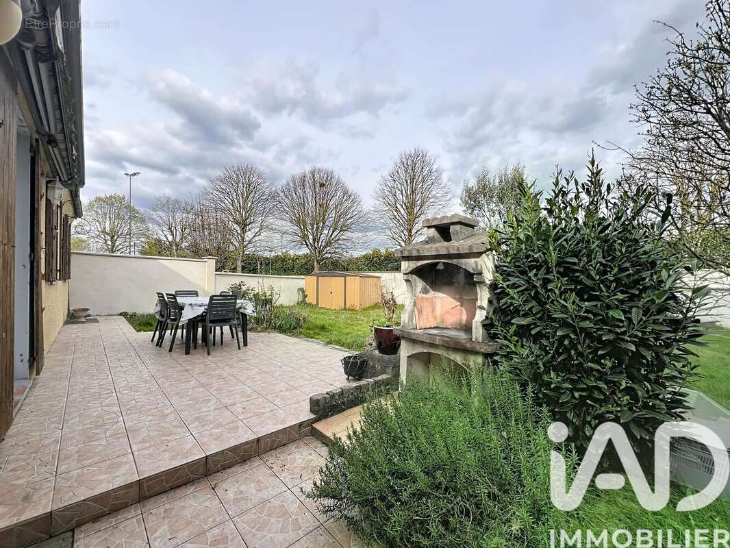 Photo 2 - Maison à BRIE-COMTE-ROBERT