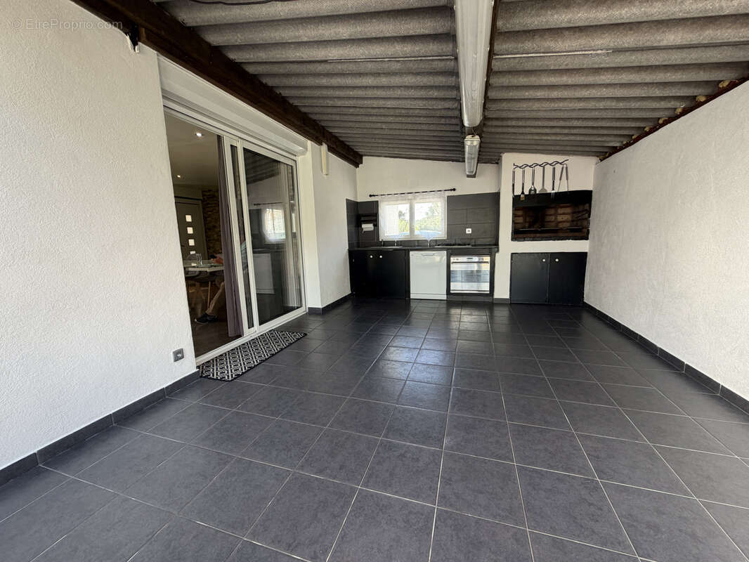 Maison à MONTAUROUX