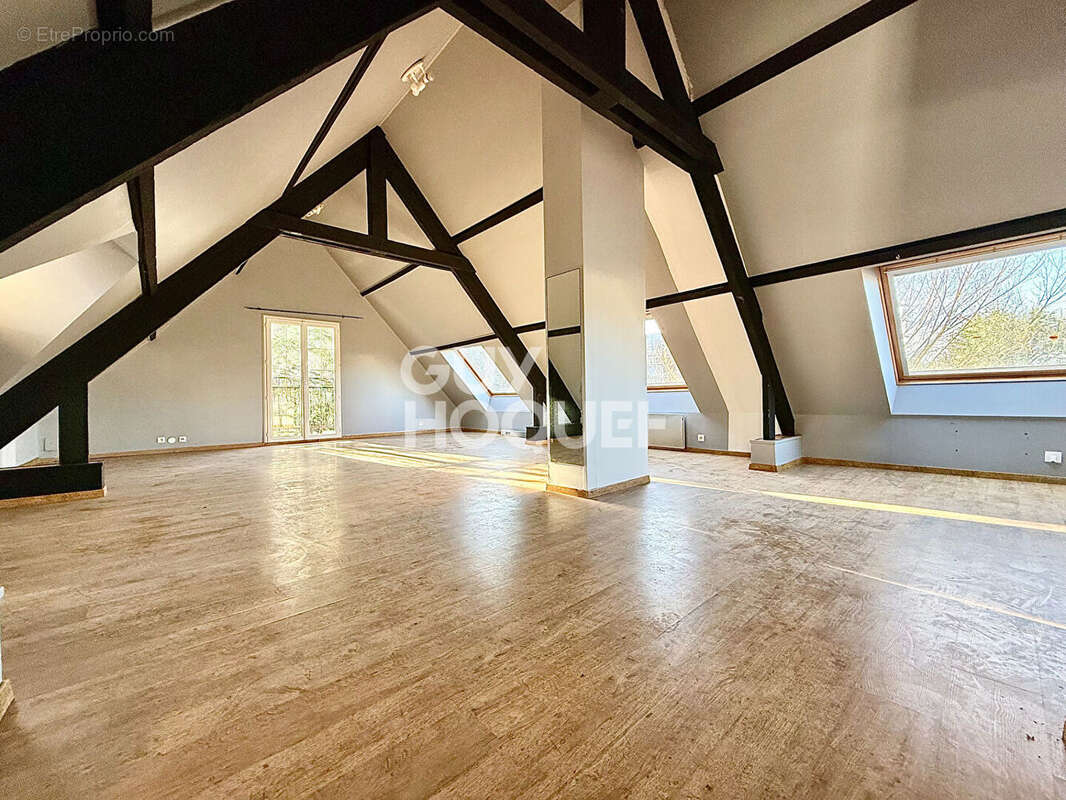 Maison à SAINT-SAUVEUR-SUR-ECOLE