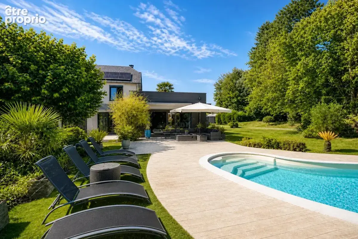 Maison de 6 pièces de 243 m² à Lubersac - photo 10