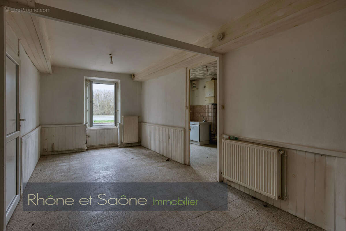 Photo 2 - Appartement à MONTMERLE-SUR-SAONE