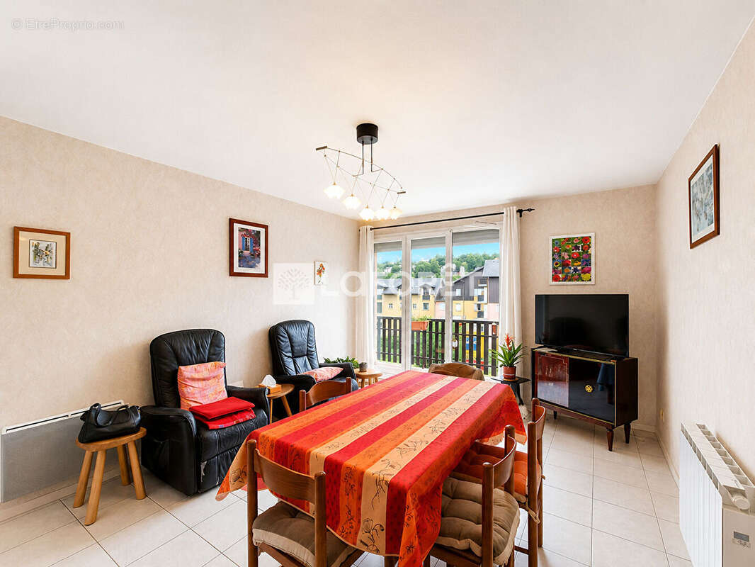 Appartement à BARBERAZ