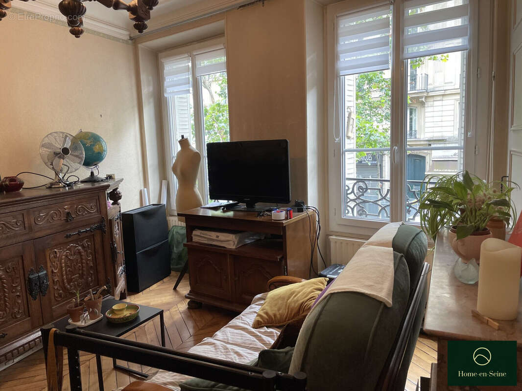 Appartement à PARIS-17E