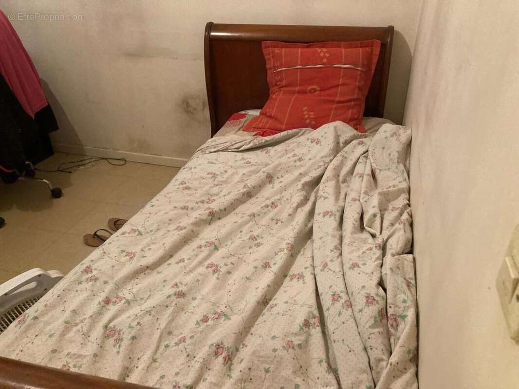 ch  appart  2 etage gauche - Maison à CAHORS