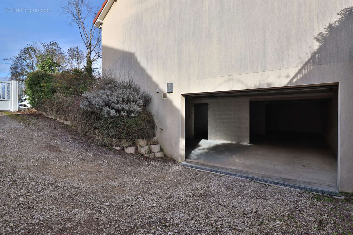 Maison à ROSIERES-PRES-TROYES