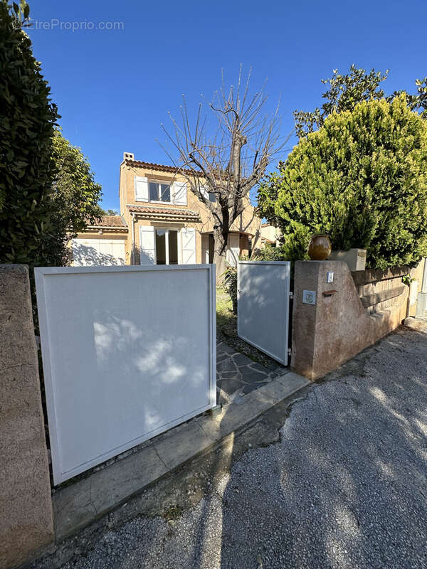 Maison à SIX-FOURS-LES-PLAGES