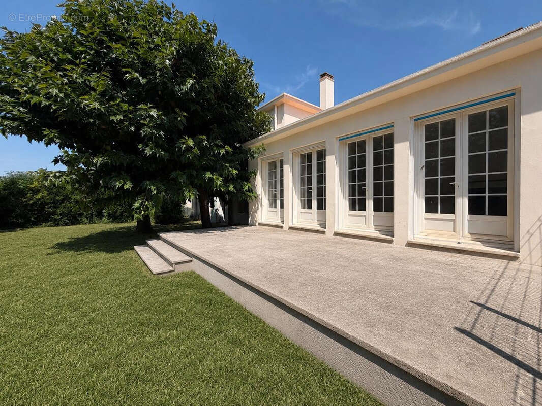 maison d'architecte rénovée 135 m2 4 chambres - photo 9