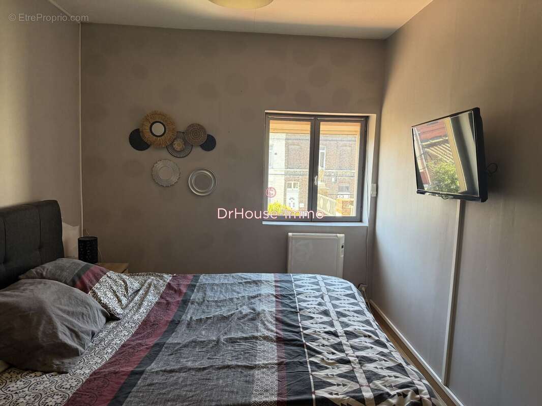 Maison 83 m² à Roubaix  - photo 12