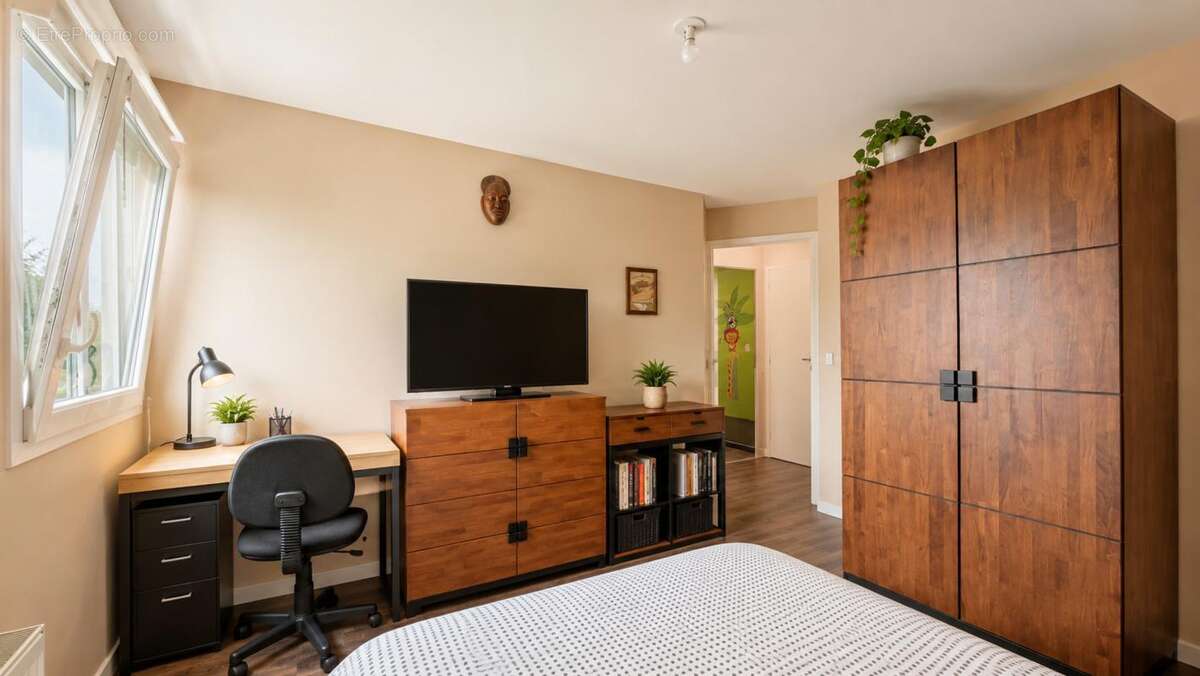 Appartement à CHENNEVIERES-SUR-MARNE
