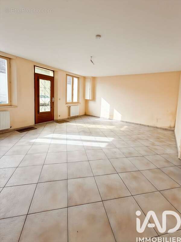 Maison 115 m² à Gy-Les-Nonains  - photo 3