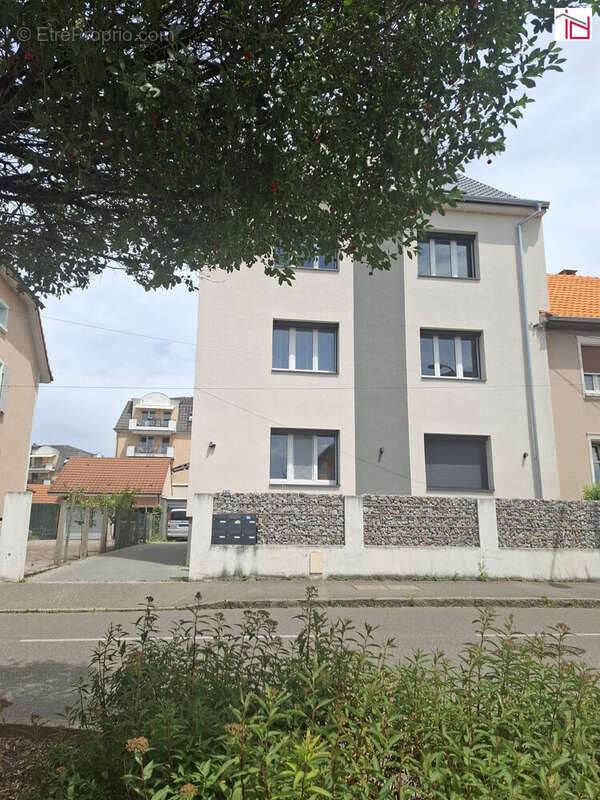 Appartement 69 m² à Saint-Louis  - photo 6