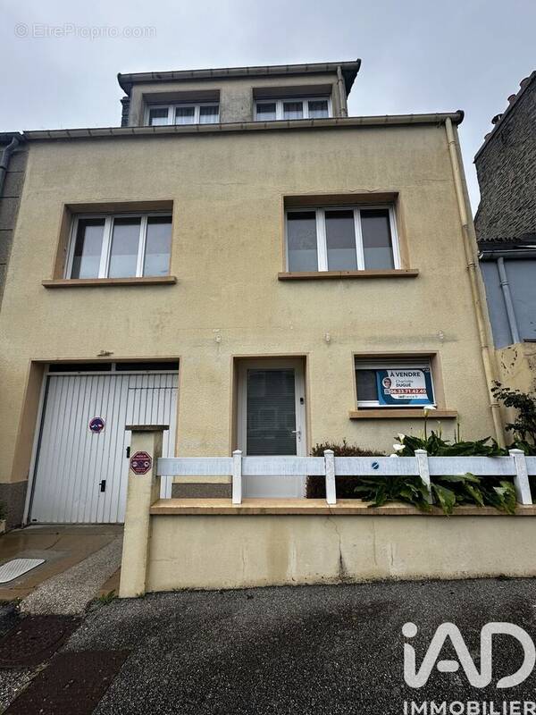 Photo 1 - Maison à BRETTEVILLE