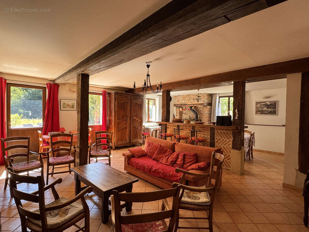 Propriété de charme   Gîte, 5 appartements et dépendances - 4 hectares - photo 5