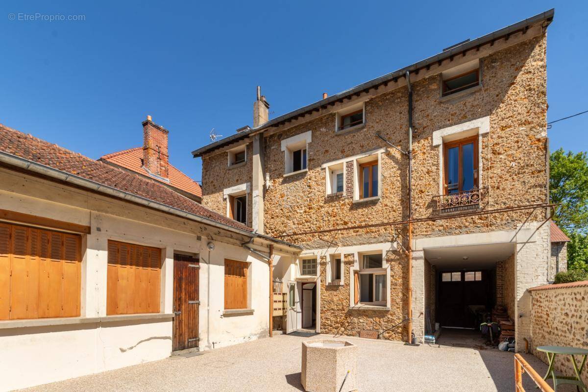 Appartement à MANTES-LA-JOLIE