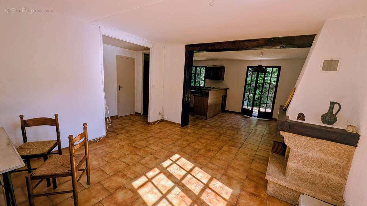 Maison à LAROQUE-DES-ALBERES