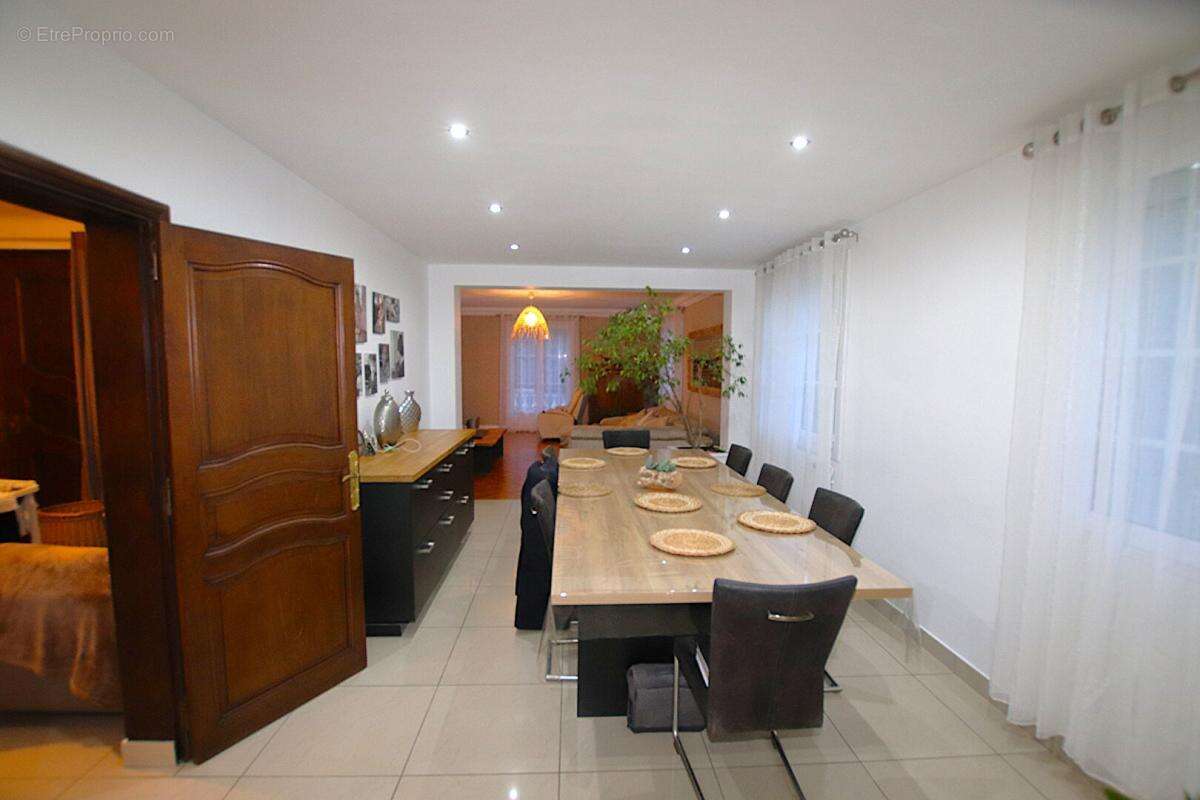 Maison à SAINT-AFFRIQUE