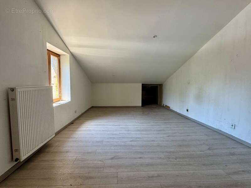 Maison de campagne indépendante de 130 m² - photo 10