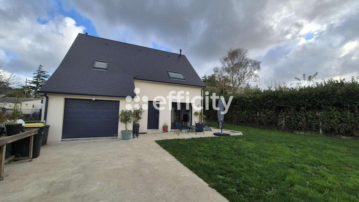 Maison 100 m² à Maisons  - photo 15