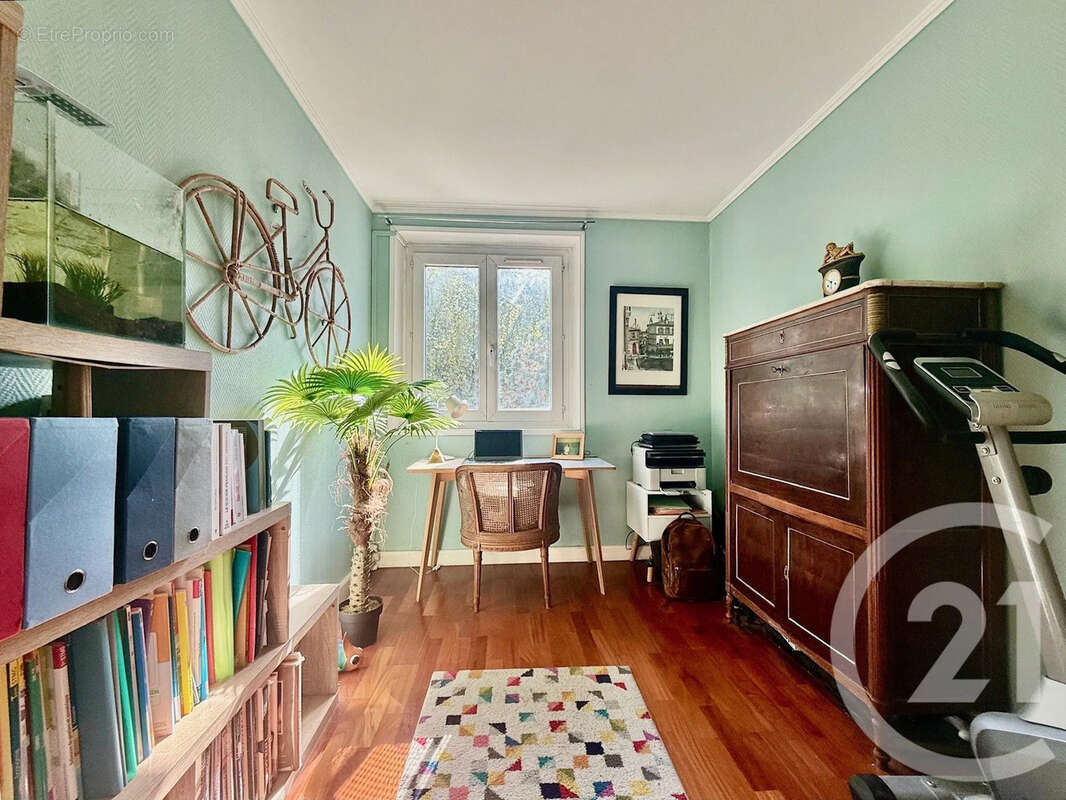 Appartement à CLICHY