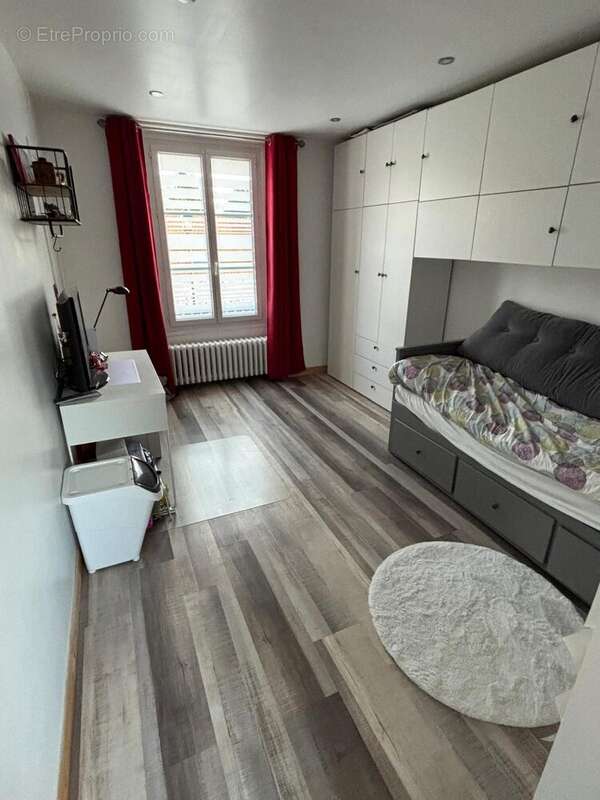 Maison à CREPY-EN-VALOIS