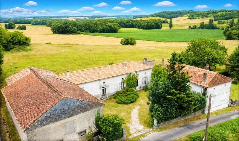 Maison à CHALAIS