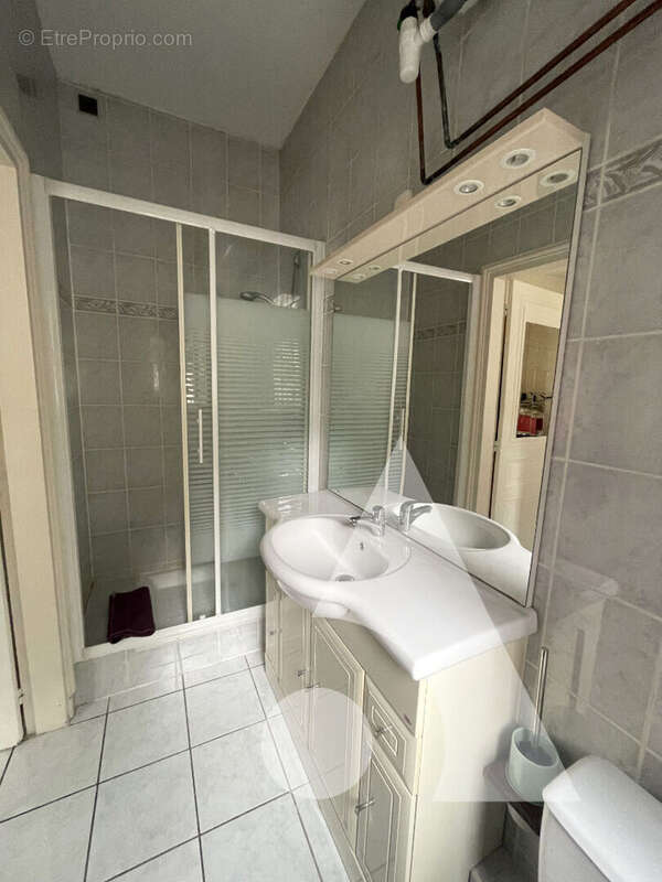 Appartement type f2 centre-ville crepy en valois - photo 4