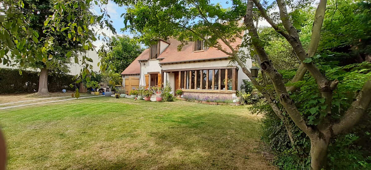 Maison à SAINT-PRIX