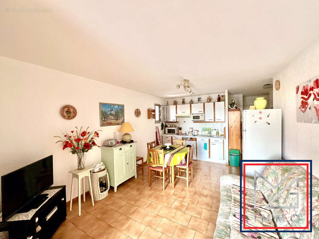 Appartement à SIX-FOURS-LES-PLAGES