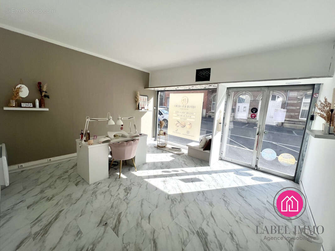 Commerce 43 m² à Valenciennes  - photo 2