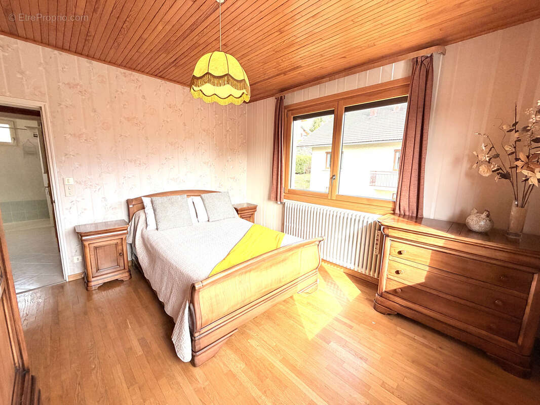 Maison à LA CLUSE-ET-MIJOUX